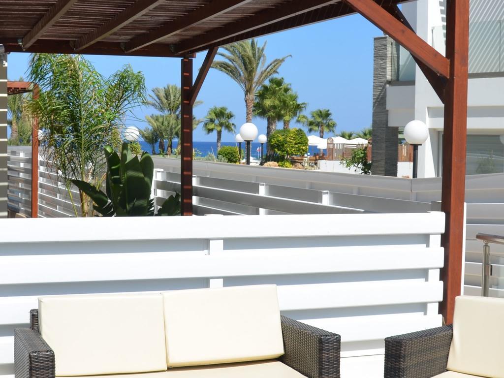 Athena Beach Villas 普罗塔拉斯 外观 照片