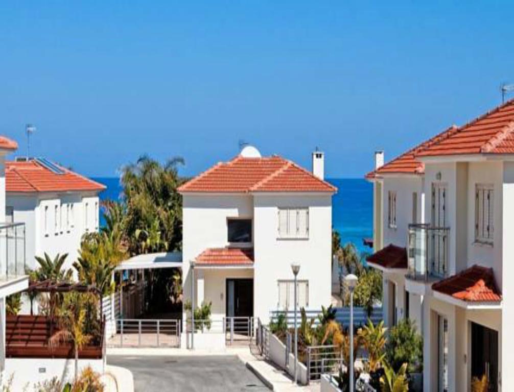 Athena Beach Villas 普罗塔拉斯 外观 照片