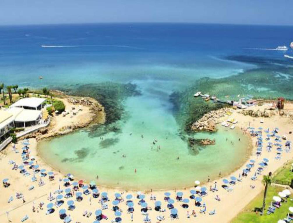 Athena Beach Villas 普罗塔拉斯 外观 照片