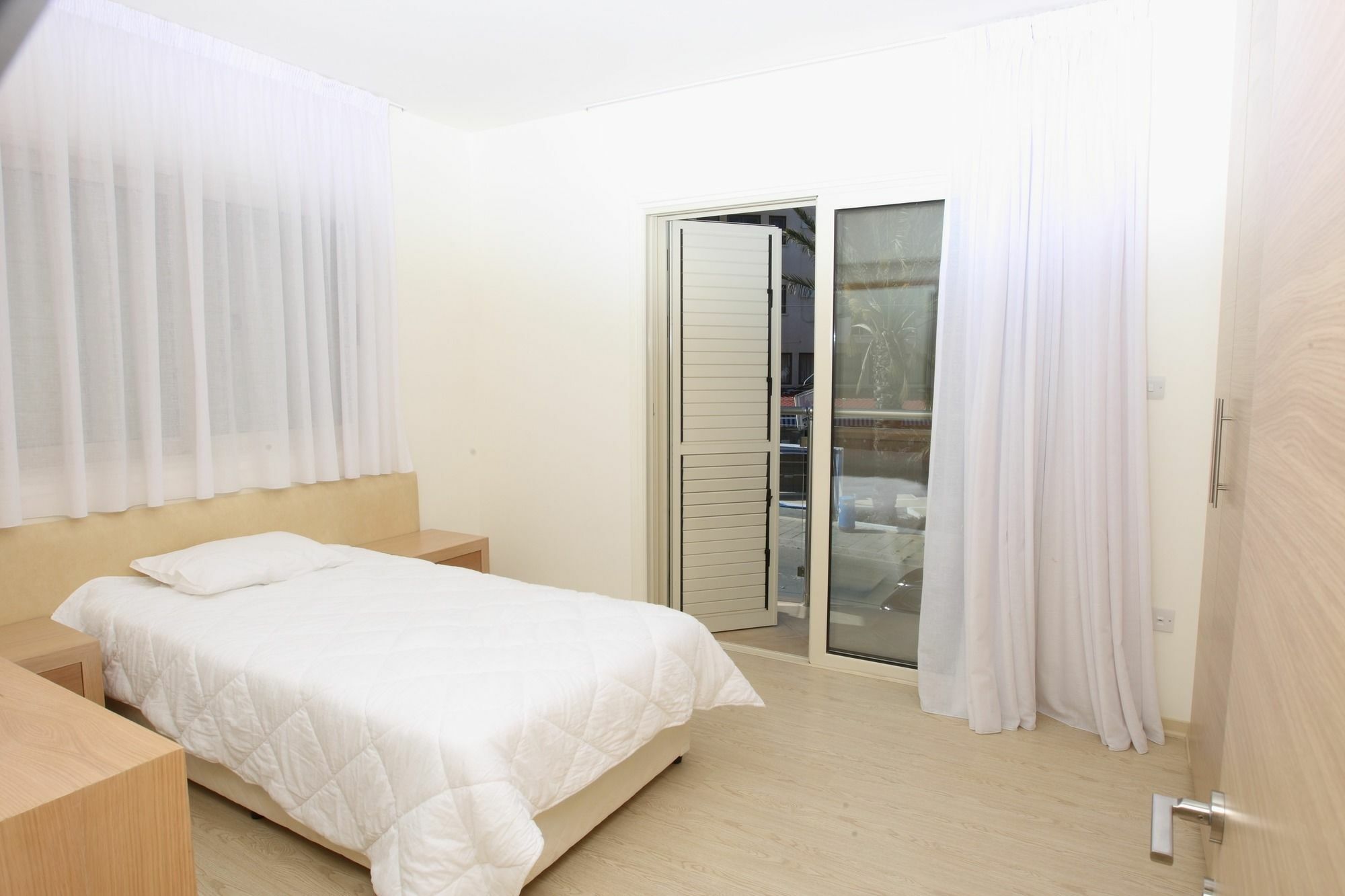 Athena Beach Villas 普罗塔拉斯 外观 照片