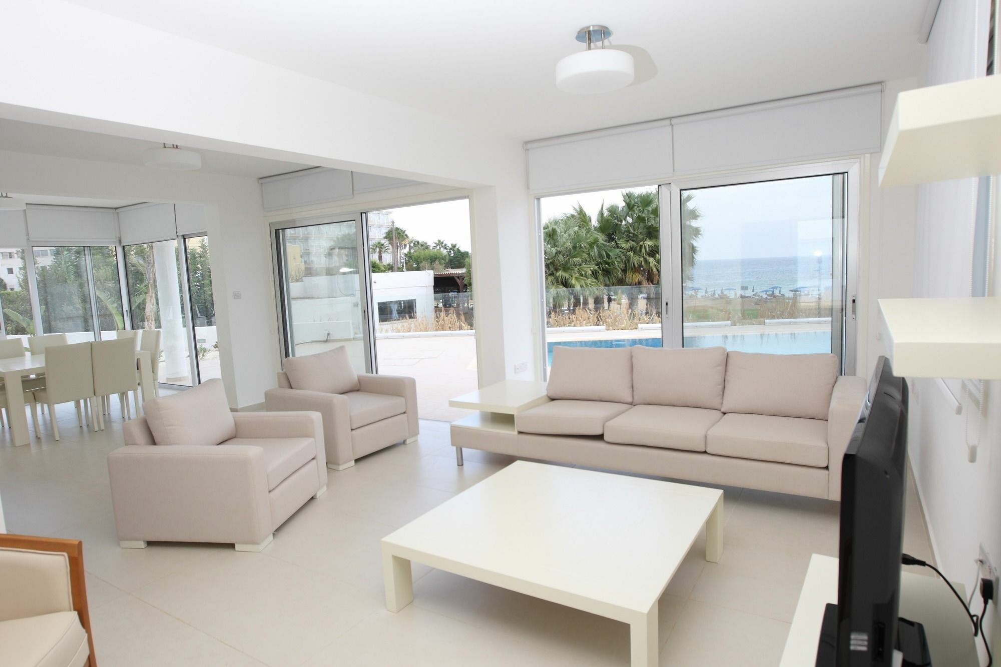 Athena Beach Villas 普罗塔拉斯 外观 照片